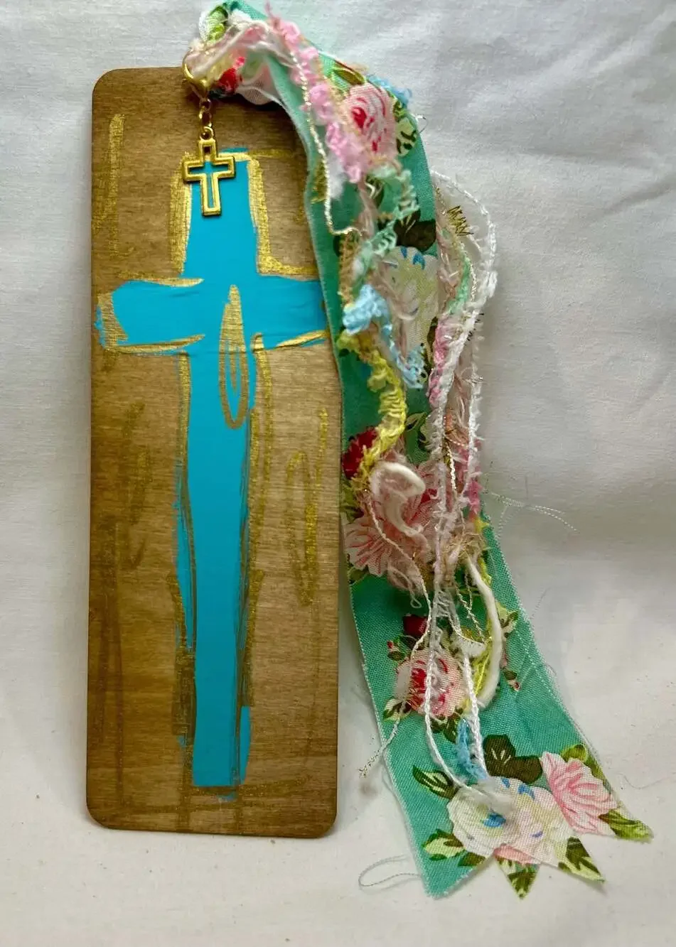 Handcrafted Wooden Bookmark with Painted Turquoise Cross and Floral Fabric Tasse